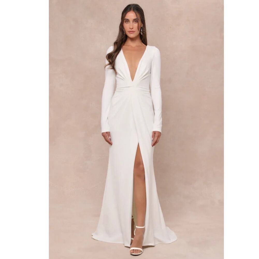 NWT Lulus Stunning Romance White Long Sleeve Mermaid Maxi DressSize‎ XS